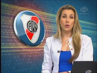 Torcedores do River Plate exibem maior bandeira do mundo