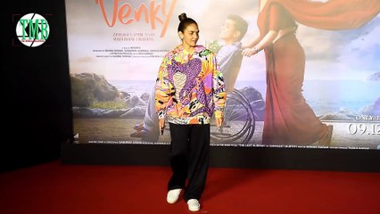 Esha deol takhtani sportted salaam venky film special screening