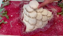 Greek Kourabiedes - almond snow balls