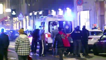 Marocchino accoltellato durante i festeggiamenti per la semifinale: aggressore in fuga