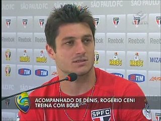 Rogério Ceni retorna aos treinos com bola