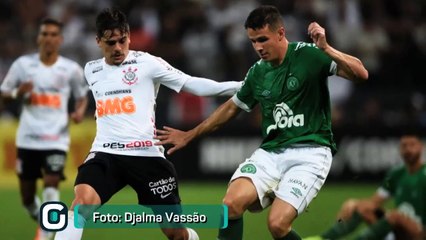 Fagner se aproxima de marca especial no Timão