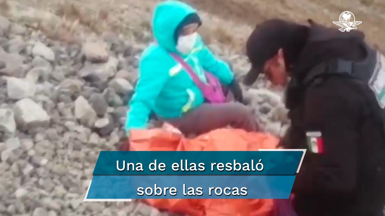 Dos turistas se extravían en el nevado de Toluca y son rescatadas