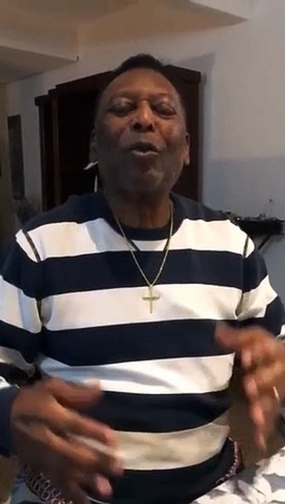 No dia do seu aniversário, Santos recebe homenagem de Pelé