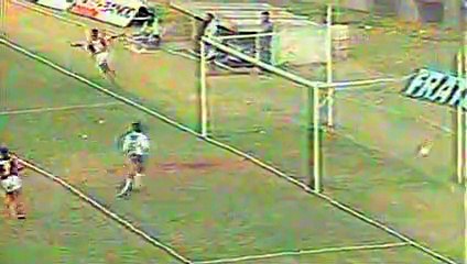 Neto tenta seguir passos de Dener e já defende a Portuguesa