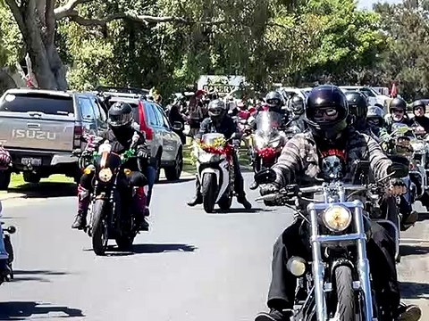 700 riders join Mandurah Christmas Charity Bike Ride 2022