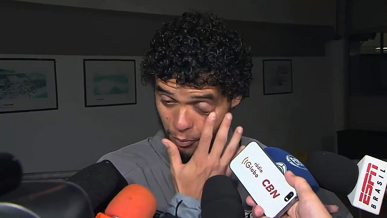 Victor Ferraz desabafa após perder pênalti