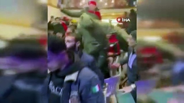 Fas'ın galibiyeti sonrası taraftarlar İstanbul'da sokağa çıktı; Fatih’te polis müdahale etti