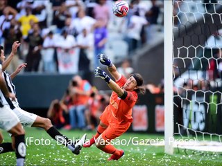 Corinthians e Santos pelas lentes de Fernando Dantas e Djalma Vassão