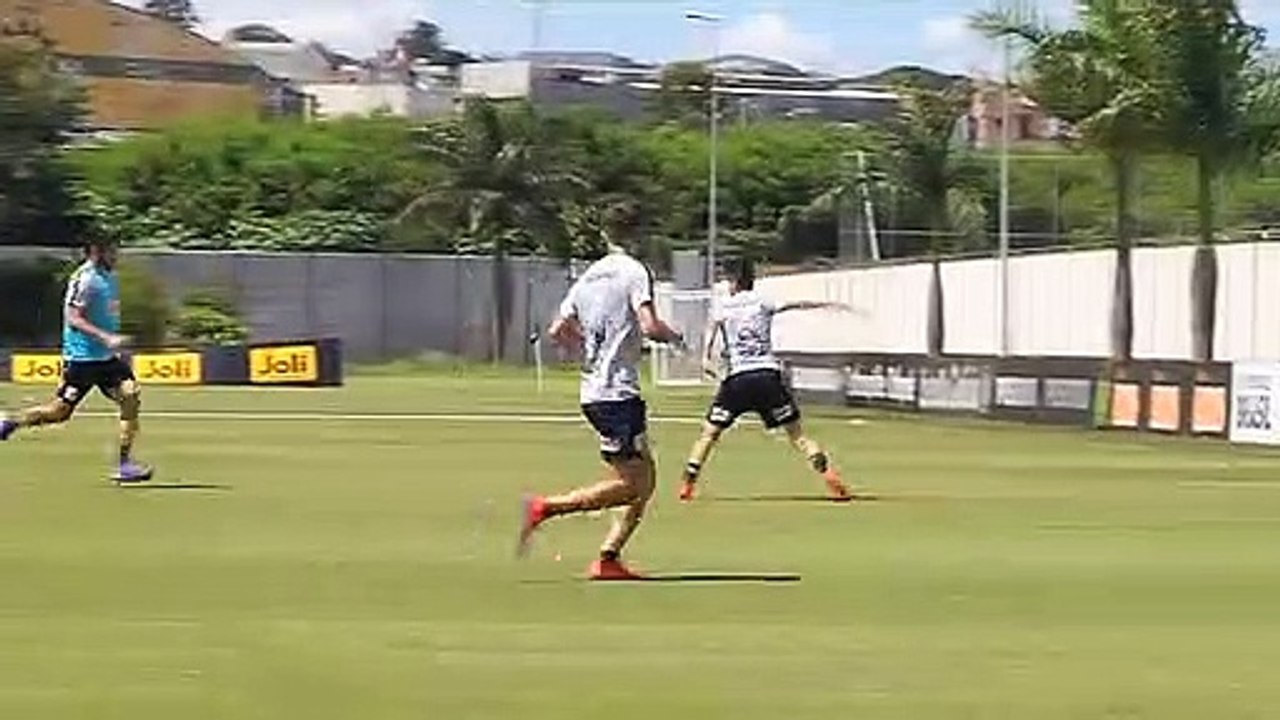 Veja imagens do treino do Corinthians desta sex...