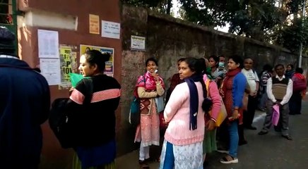 স্নায়ুচাপ, অব্যবস্থা ও সাময়িক বাধা কাটিয়ে সাত লক্ষ পরীক্ষার্থী দিলেন টেট | Oneindia Bengali