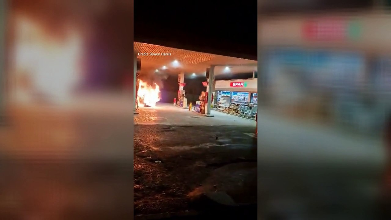 Van fire at Esso
