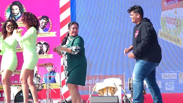 Bharti Singh Malad Masti Sunday Fest Garba करते Video Viral । Boldsky *Entertanment