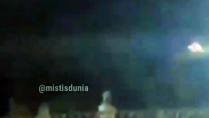 penampakan Pocong di jembatan