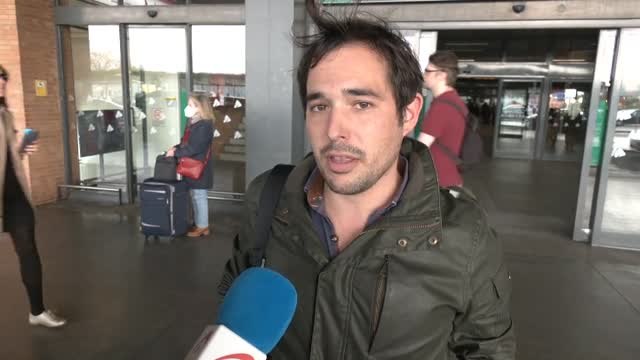 Domingo intenso en carreteras, estaciones y aeropuertos por la vuelta a casa tras uno de los puentes más largos