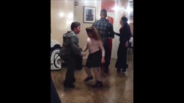 Ces gamins savent danser... la classe