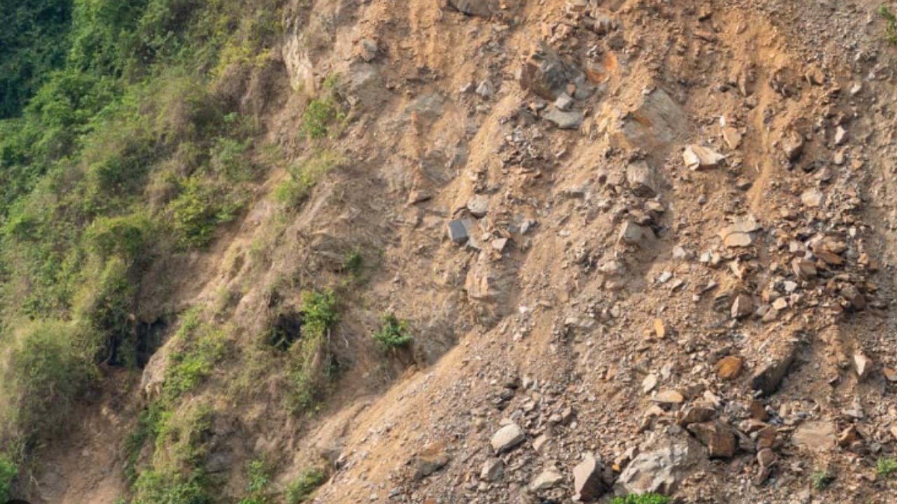 Tragedia en Chocó: alud de tierra sepultó a cuatro miembros de una familia