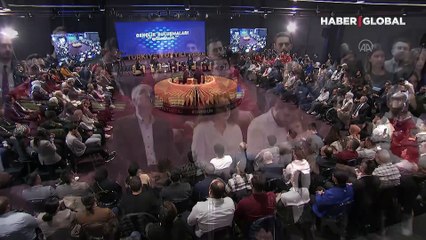 Cumhurbaşkanı Erdoğan’ın İngiltere’den TUSAŞ’ta çalışmak için dönüş yapan genç ile sohbeti