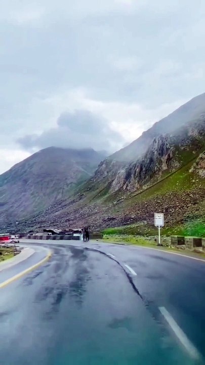 Suno Tu Zara Yeh phoolo Ki wadi || Lata Manashkar Song