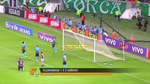 Na estreia de Ronaldinho Gaúcho, Fluminense bate Grêmio