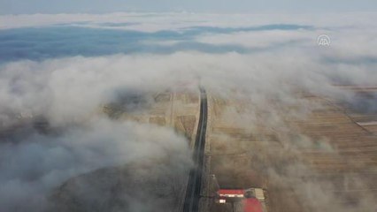 Kars Ovası'nda oluşan sis bulutu havadan görüntülendi