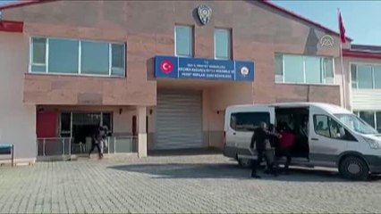 Göçmen kaçakçılığı iddiasıyla 13 şüpheli tutuklandı