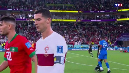 Le plan séquence de Cristiano Ronaldo rentrant en larmes au vestiaire