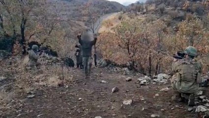 Mehmetçik'ten nefes kesen operasyon! 4 teröristin teslim olma anı kamerada