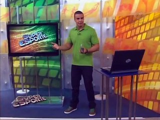 Thiago Oliveira conversa com Lorena, oposto do Sesi