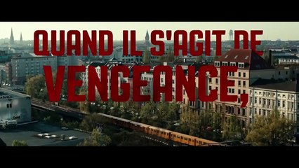 Hunters : la bande-annonce de la saison 2 traque Adolf Hitler (vost)