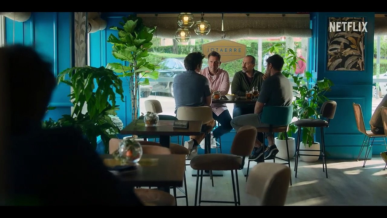 Machos alfa Tráiler