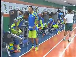 Segunda-feira de trabalhos físicos e tensão nos bastidores do Palmeiras