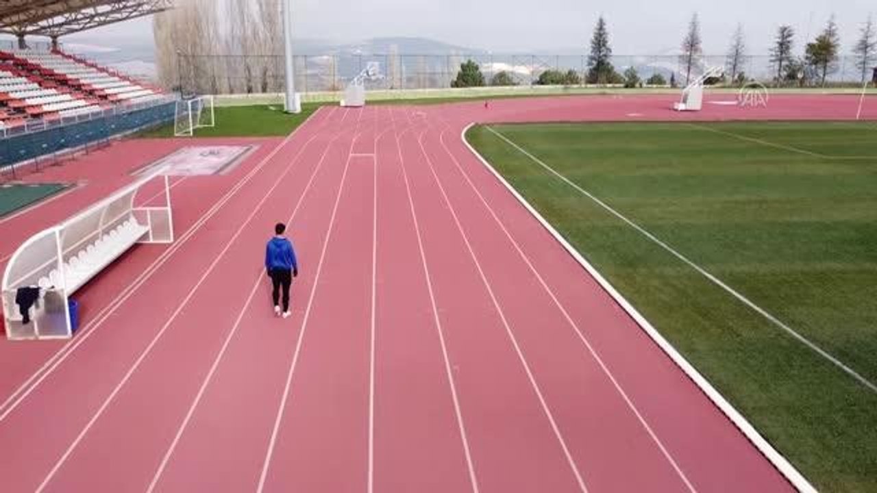 Milli atletler Ünalan ve Arı, uluslararası başarılarına yenilerini eklemek istiyor