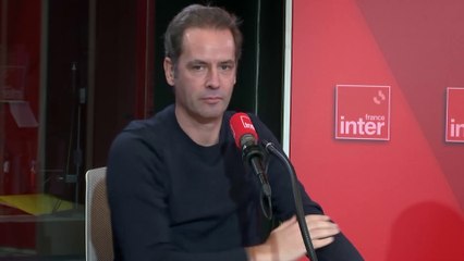 Foot, cris et théâtre - Tanguy Pastureau maltraite l'info