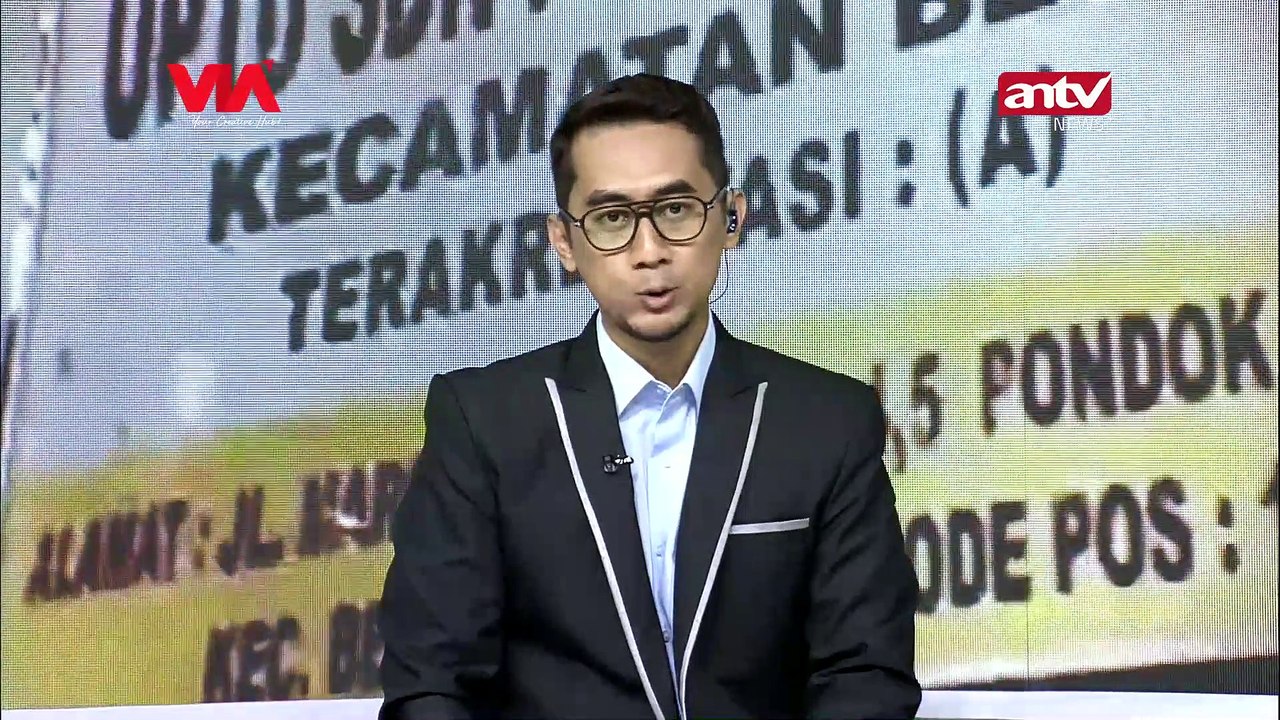 TOLAK DIGUSUR, ORANG TUA MURIN SDN POCIL 1 HADANG SATPOL PP