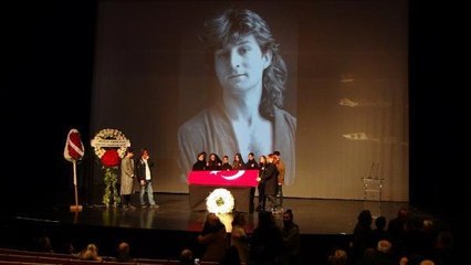 BALET ERDAL UĞURLU SON YOLCULUĞUNA UĞURLANDI