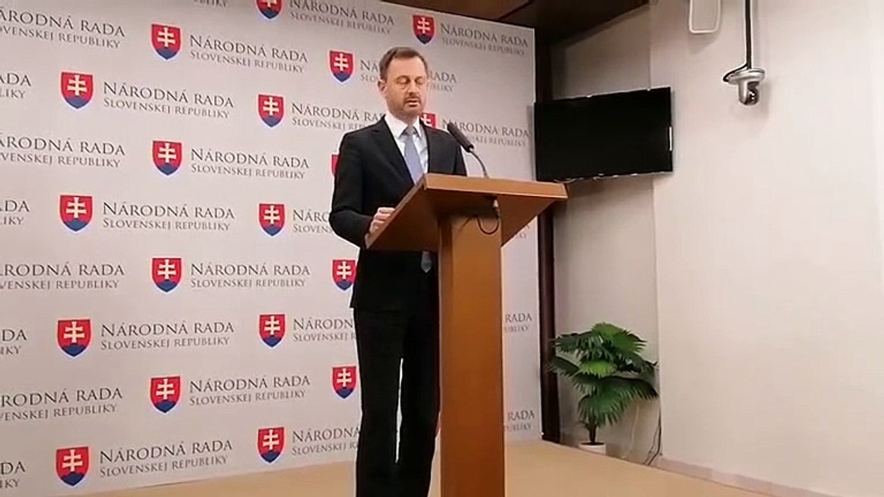 ZÁZNAM: Brífing premiéra E. Hegera