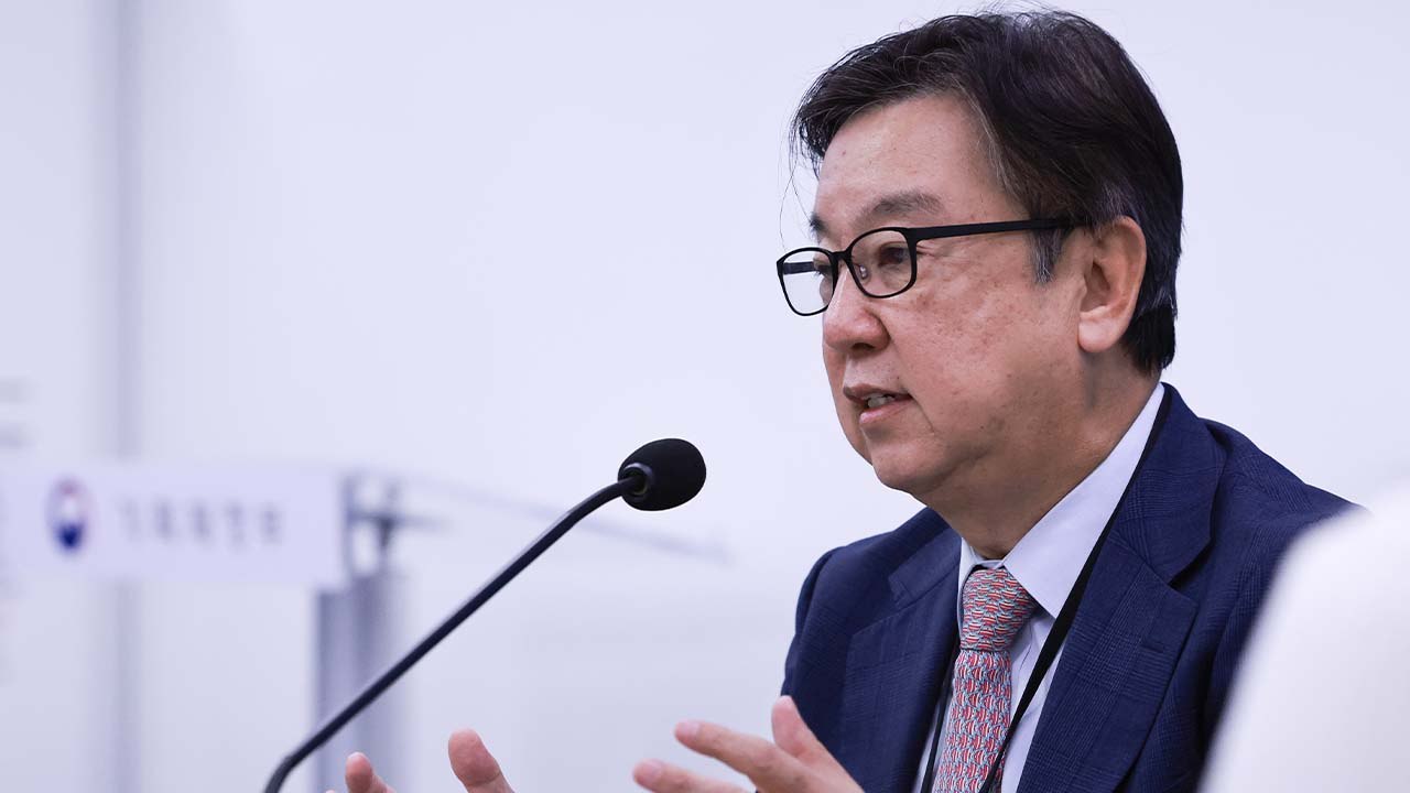 KDI원장 "내년 경제 굉장히 어렵다...금융시장 내년 하반기 안정" / YTN