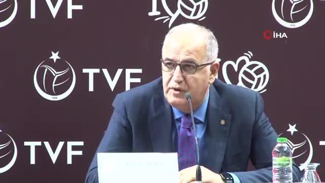 Mehmet Akif Üstündağ: Biz artık seyirci sayımız ile futbol sahalarına talibiz