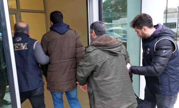 Samsun'da DEAŞ operasyonunda gözaltına alınan 4 yabancı uyruklu şahıs adliyeye sevk edildi