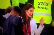 زوجة أشرف حكيمي تعاتبه في الملعب والفيديو يتصدر الترند
