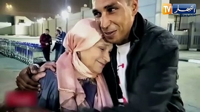 النهار ترندينغ: شاب يجتمع بوالدته بعد 45 عام من الفراق وسيول جارفة في مكة المكرمة تعلق الدراسة والصلاة في المساجد