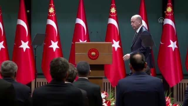 Cumhurbaşkanı Erdoğan: (Başörtüsüne ilişkin Anayasa değişikliği teklifi) Demokrasi, hak ve özgürlük kavramlarını samimiyetle savunan herkesi bu...