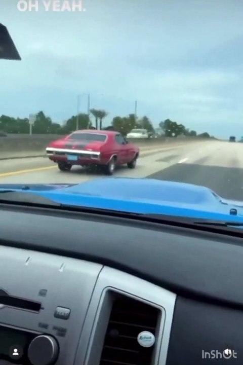 Il fait le malin avec sa 1970 Chevelle restaurée et ça se finit mal