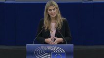 «Il s'agit de la perte de confiance des gens dans nos institutions», l'affaire Eva Kaili ébranle l'Europe