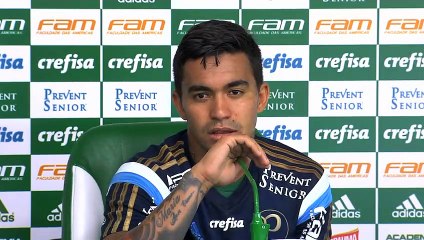 Elogiando o técnico, Dudu ‘esquece’ árbitros e diz pensar só no campo