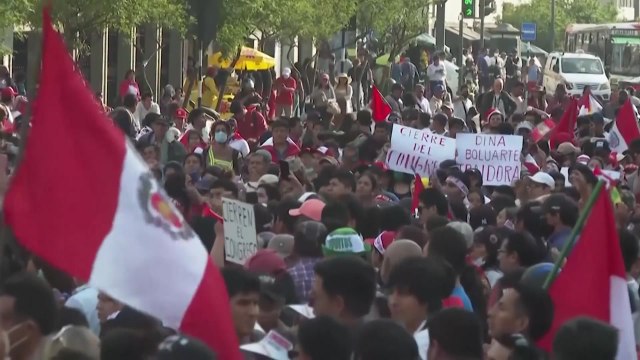 페루 '대통령 탄핵 항의' 시위 격화...사상자 발생 / YTN