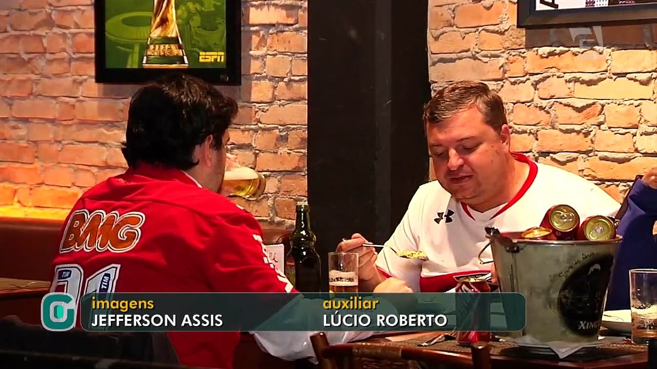 São-paulinos acompanham classificação em restaurante no Morumbi