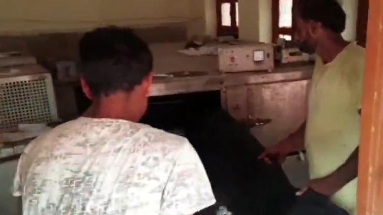 सहारनपुर: युवक ने फांसी लगाकर की आत्महत्या, पुलिस ने शव को पोस्टमार्टम के लिए भेजा