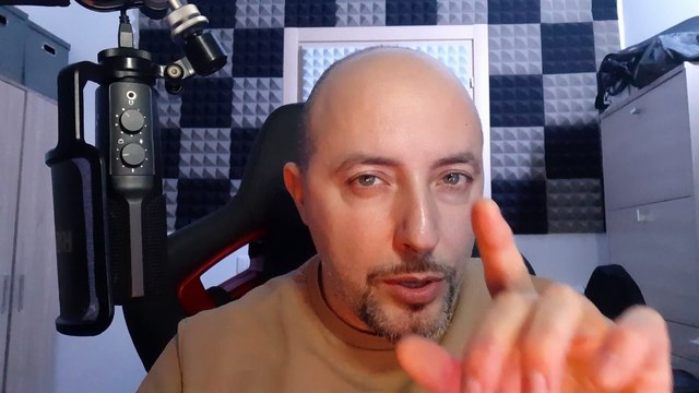 GF Vip, Edoardo Tavassi su Daniele Dal Moro la strategia dei vipponi